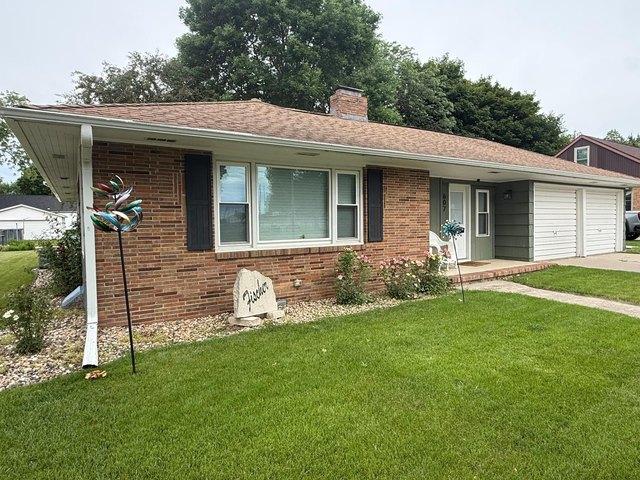House for sale in Lakefield, Minnesota