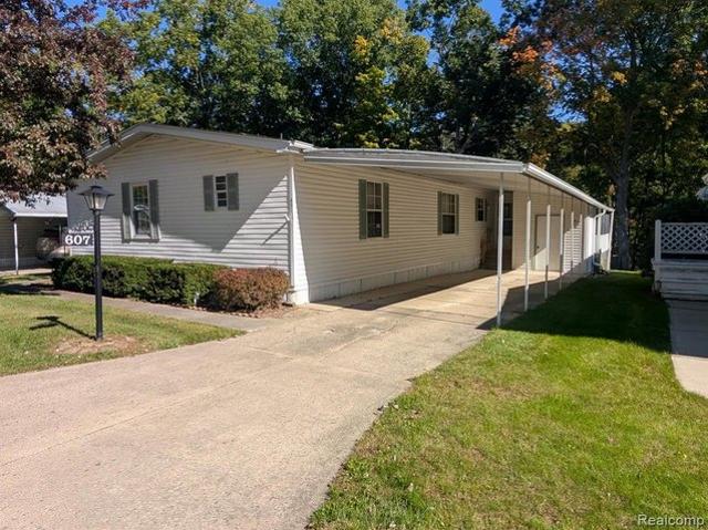 House for sale in Park Place Mobile Home Park, Clio