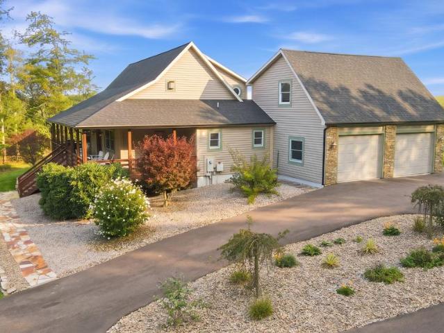 House for sale in Garrett, Maryland