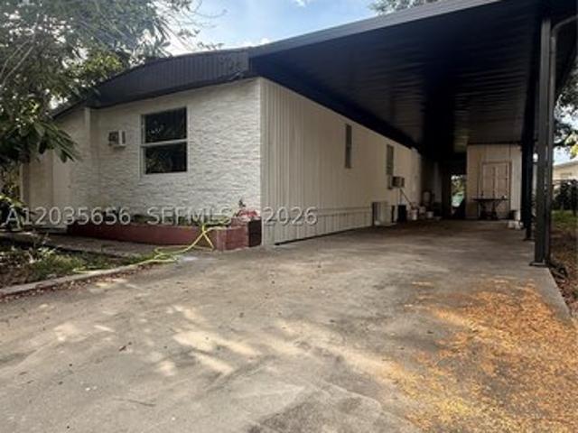 House for sale in Orchard Park, Clewiston