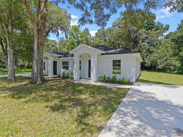 House for sale in Morriston, Florida