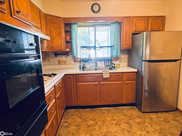 House for sale in Bonaparte, Van Buren County