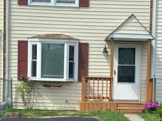 Townhouse for sale in Virginia