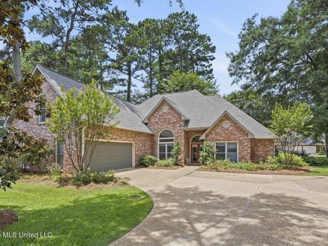 House for sale in Ridgeland, Mississippi
