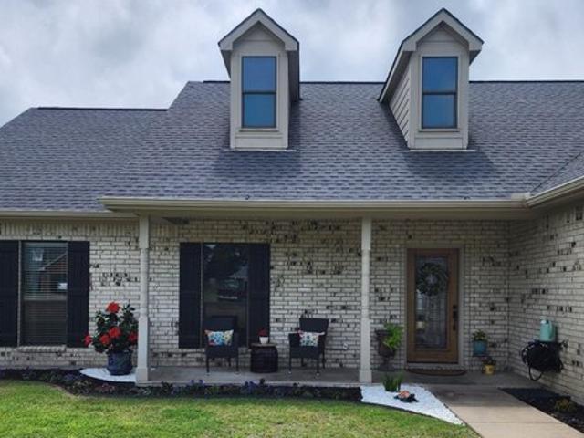 House for sale in Henderson, Texas