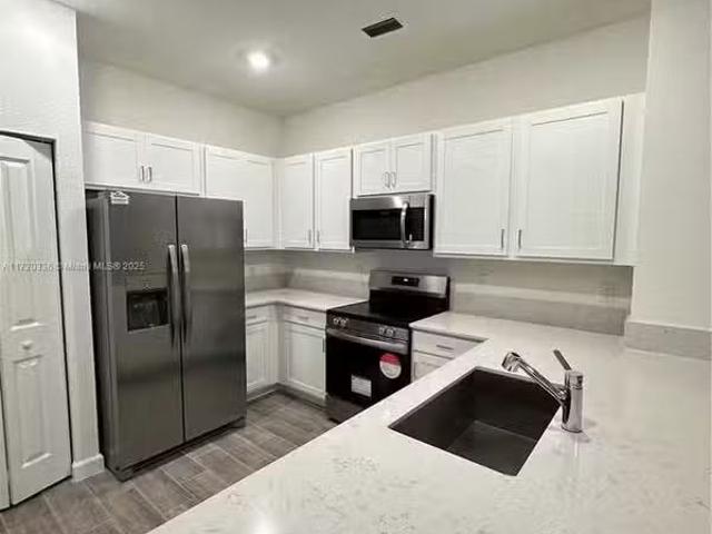 Condo for rent in Lake Worth