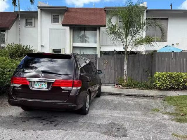 Condo for rent in Miami