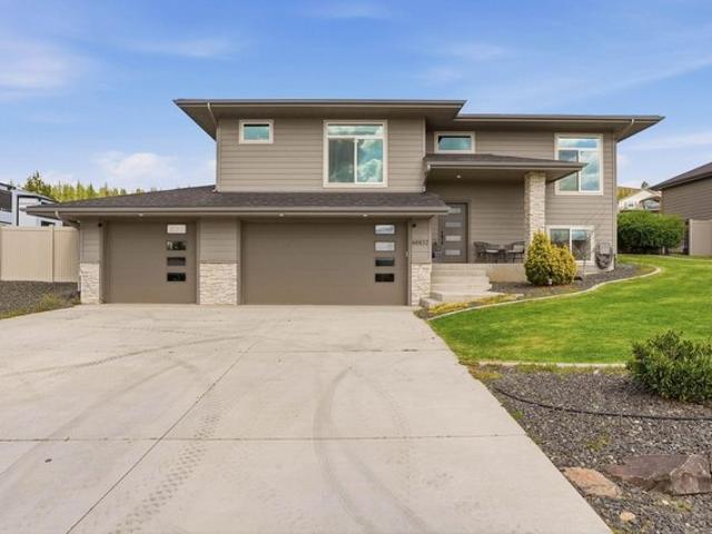 House for sale in Nine Mile Falls, Washington