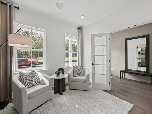House for sale in Red Oak, Georgia