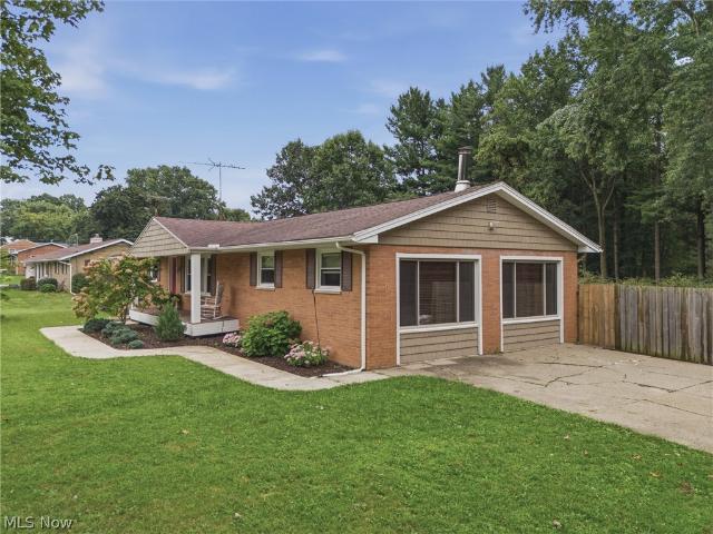 House for sale in Louisville, Ohio