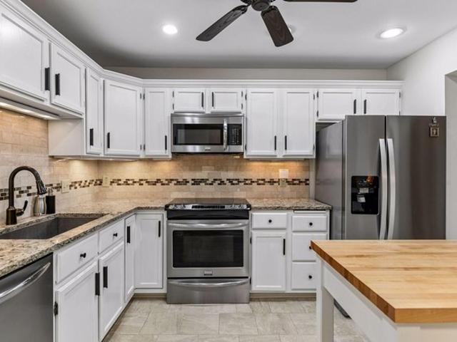 Condo for sale in Hennepin, Minnesota