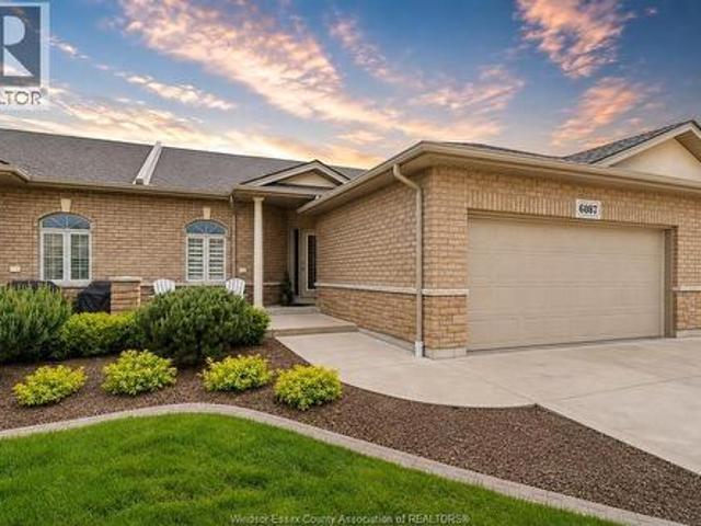 Townhouse for sale in Maidstone, Ontario