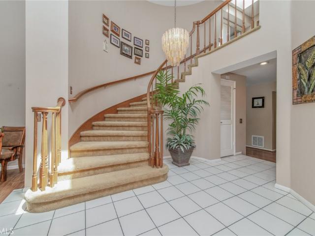 House for sale in Alta Loma, Alta
