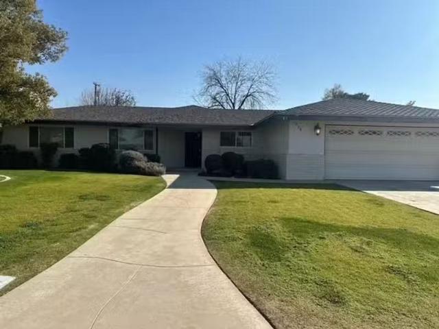 House for rent in Bakersfield