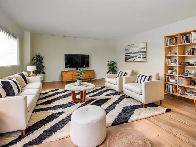 Apartment for sale in Wedgewood, Alberta