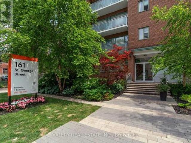 Townhouse for rent in Woburn, Ontario