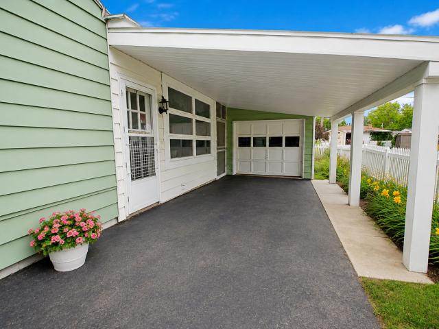 House for sale in Whiteside, Illinois