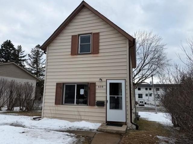 House for sale in Hennepin, Minnesota