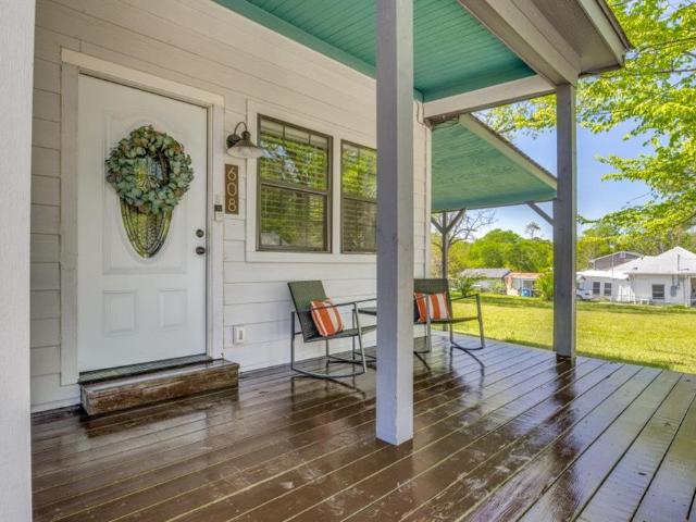 House for sale in Mills, Denison