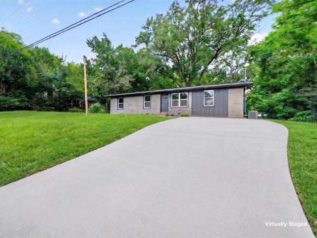 House for sale in Henderson, Texas