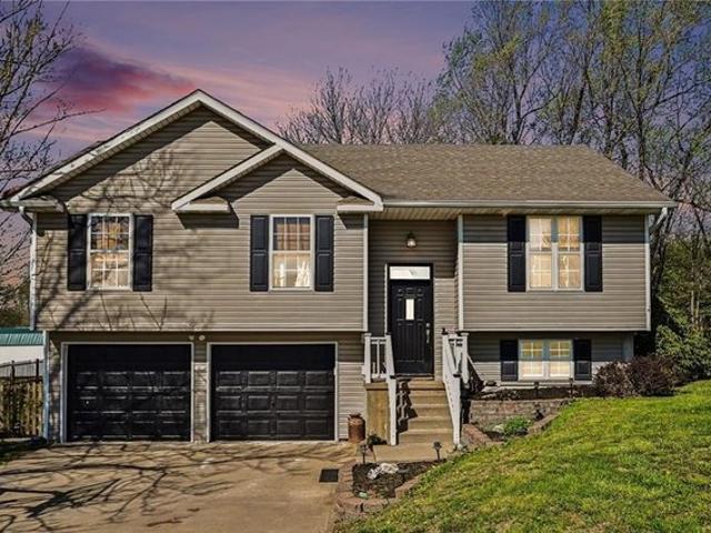 House for sale in Gower, Missouri