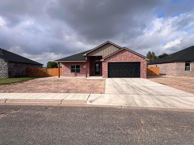 House for sale in Hereford, Deaf Smith County