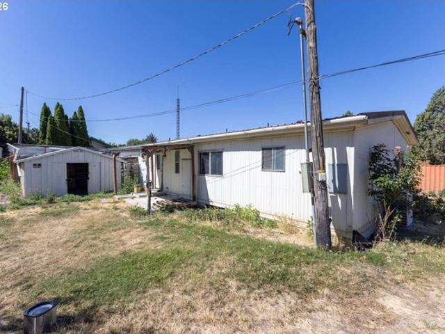 House for sale in Oregonia
