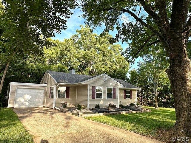 House for sale in Belleville, Illinois