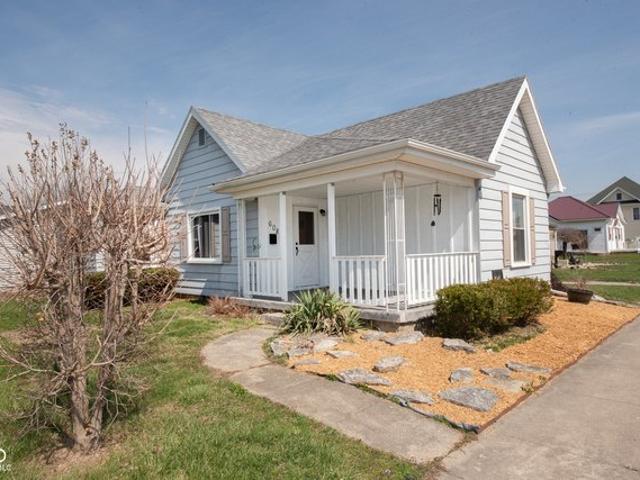 House for sale in Flora, Indiana