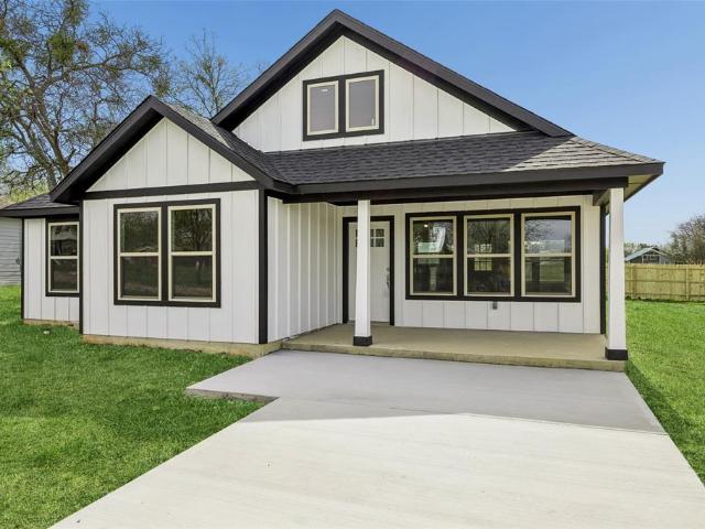 House for sale in Itasca, Texas