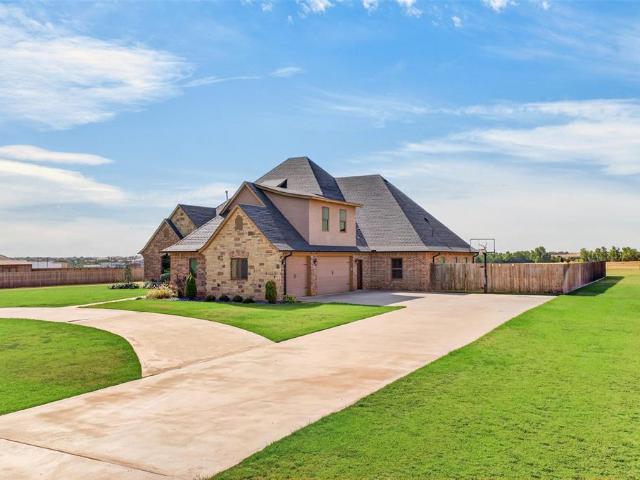 House for sale in Canute, Washita County
