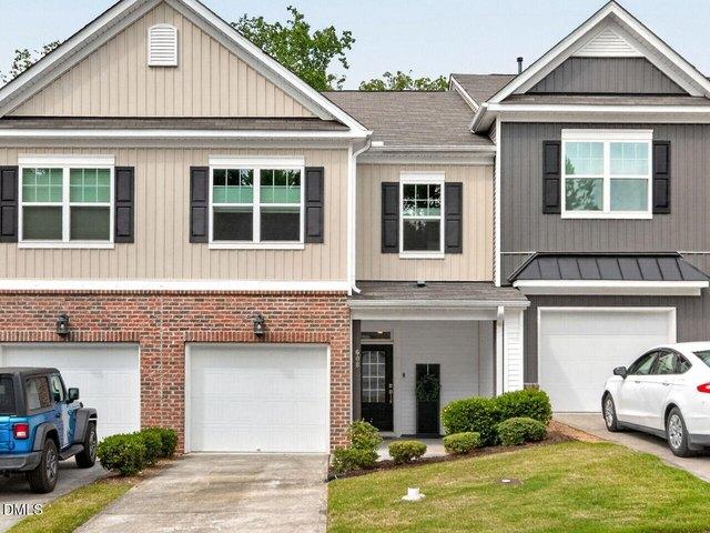 Townhouse for sale in Hillsborough, North Carolina