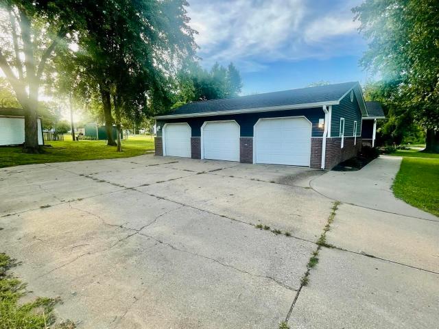 House for sale in Bicknell, Indiana