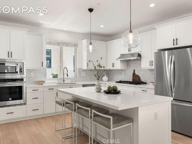 Townhouse for sale in Costa Mesa