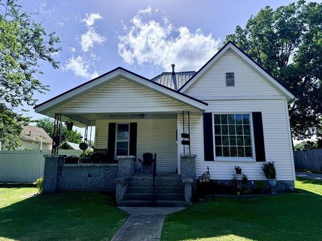 House for sale in Barry, Missouri