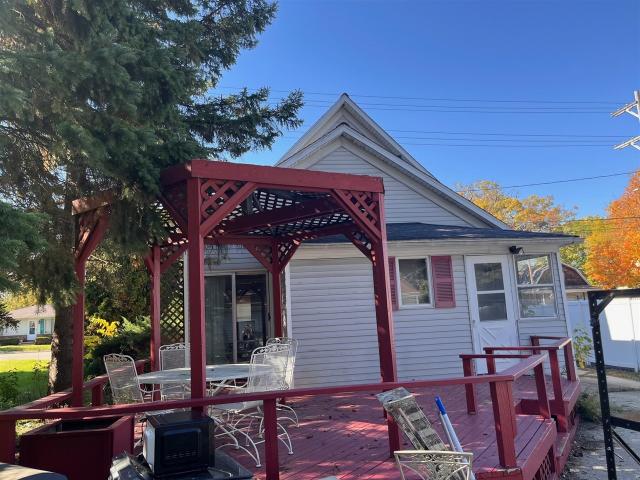 House for sale in Owosso, Shiawassee County