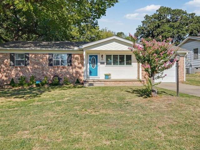 House for sale in Sand Springs, Oklahoma