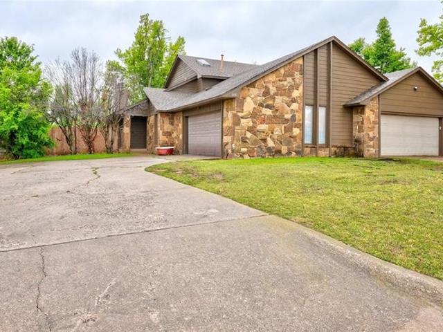House for sale in Yukon, Oklahoma