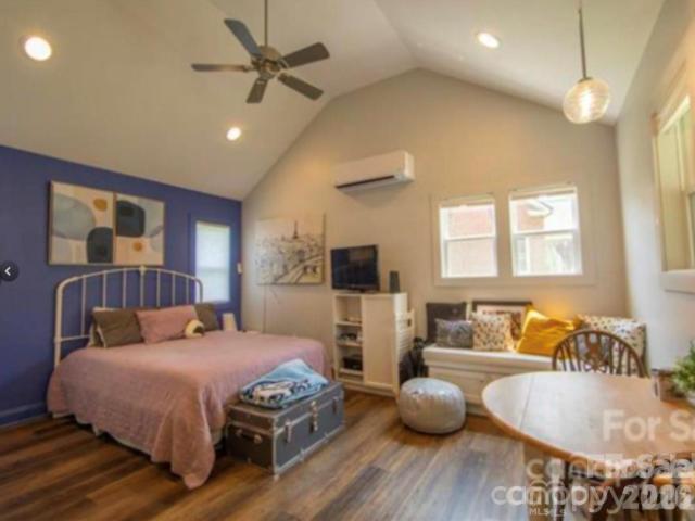 House for sale in Hendersonville, North Carolina