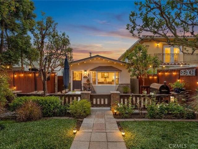 House for sale in Tree Section, Manhattan Beach