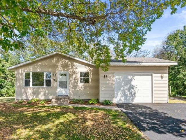 House for sale in Isanti, Minnesota