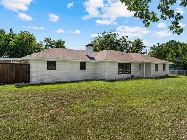 House for sale in Whitney, Texas