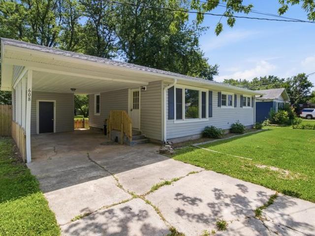 House for sale in Mountain Grove, Missouri