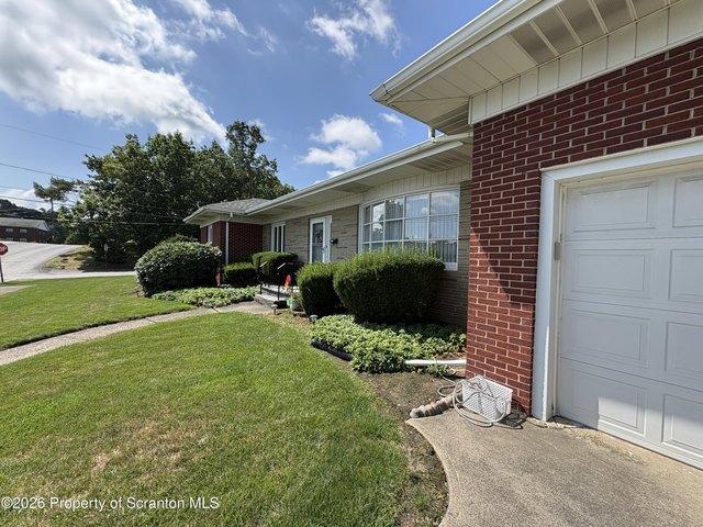 House for sale in Moosic, Pennsylvania