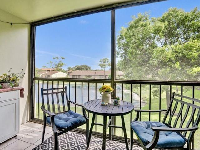 Condo for sale in Greenacres, Florida