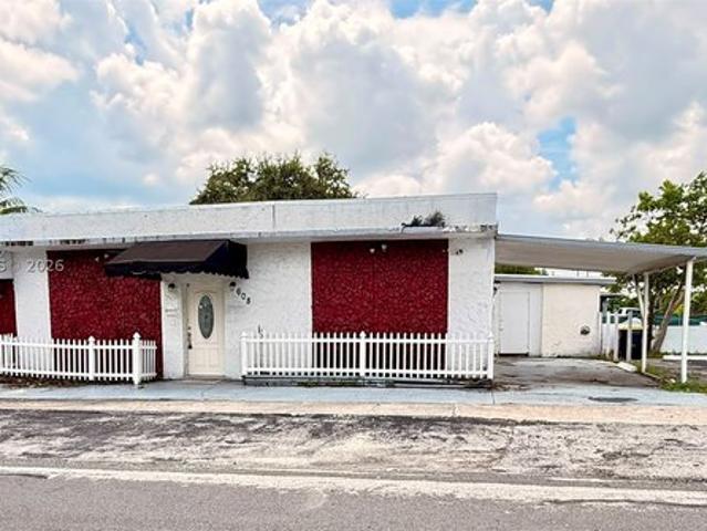 House for sale in Dania, Florida