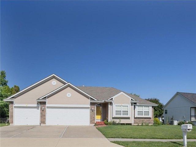 House for sale in Grain Valley, Missouri