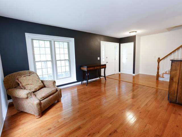 House for sale in Fox River Grove, McHenry County