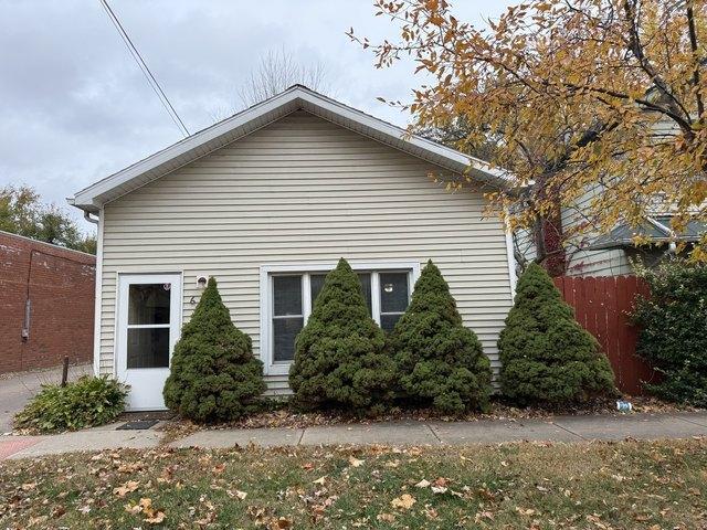 House for sale in Ottawa, Illinois