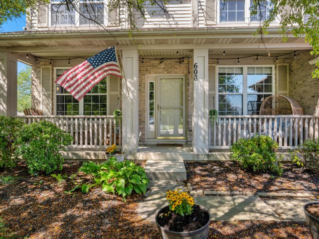 House for sale in North Aurora, Illinois